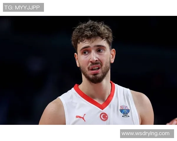 欧锦赛回顾:上海篮球队在赛场上的表现与状态分析