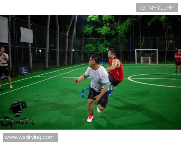 深圳飞盘队战术之争引发热议球迷与专家各执己见